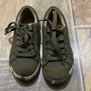 Fun camo shoes